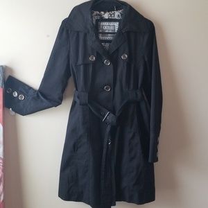 *FINAL $ CUT* Guess light weight jacket